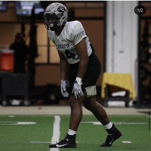 Meet your Posher, Devin